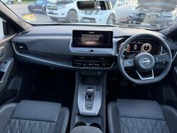 2025 Nissan QASHQAI Ti-L J12 MY25 Pearl White with Onyx Black Roof