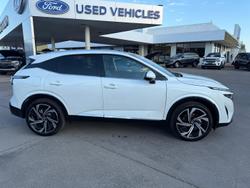 2025 Nissan QASHQAI Ti-L J12 MY25 Pearl White with Onyx Black Roof