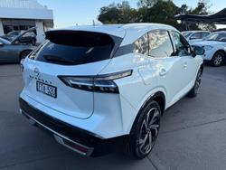 2025 Nissan QASHQAI Ti-L J12 MY25 Pearl White with Onyx Black Roof