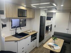 2025 Goldstream 2050 Bunk Platinum Adventure 20'5