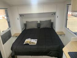 2025 Goldstream 2050 Bunk Platinum Adventure 20'5