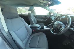 2022 Toyota
                RAV4 GX