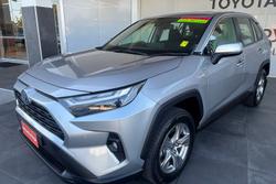 2022 Toyota
                RAV4 GX