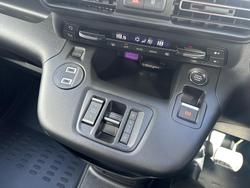 2024 Peugeot Partner Premium