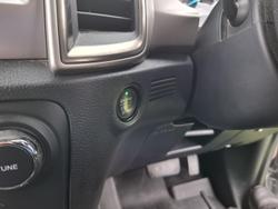 2021 Ford
                Everest Trend