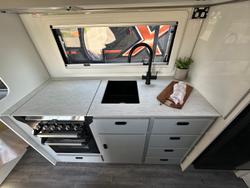 2025 JB Caravans Gator X 17'10 Fd