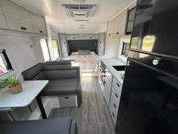 2025 JB Caravans Gator X 17'10 Fd