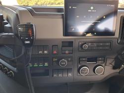 2024 Volvo Fm11
