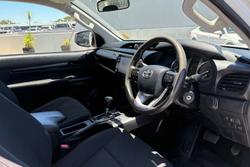 2021 Toyota Hilux SR