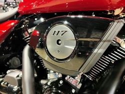 2025 HARLEY-DAVIDSON STREET GLIDE 117 (FLHX) ROAD RED