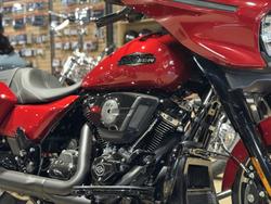 2025 HARLEY-DAVIDSON STREET GLIDE 117 (FLHX) ROAD RED