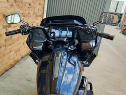 2025 HARLEY-DAVIDSON CVO ROAD GLIDE 121 (FLTRXSE) ROAD RAVEN FADE