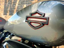 2025 HARLEY-DAVIDSON CVO ROAD GLIDE 121 (FLTRXSE) ROAD RAVEN FADE