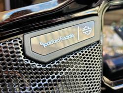 2025 HARLEY-DAVIDSON CVO ROAD GLIDE 121 (FLTRXSE) ROAD RAVEN FADE