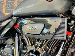 2025 HARLEY-DAVIDSON CVO ROAD GLIDE 121 (FLTRXSE) ROAD RAVEN FADE