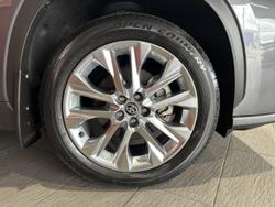 2023 Toyota Kluger Grande