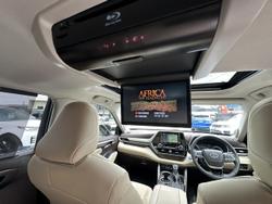 2023 Toyota Kluger Grande