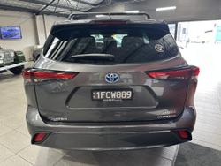 2023 Toyota Kluger Grande