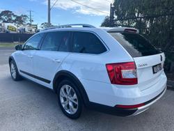 2015 SKODA Octavia Scout Premium 132TSI NE MY15 4X4 Candy White