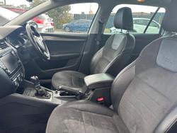 2015 SKODA Octavia Scout Premium 132TSI NE MY15 4X4 Candy White