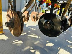 0 Serafin Rfm Double Disc Linkage Seeder Used YELLOW