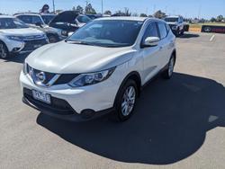 2017 Nissan
                QASHQAI ST