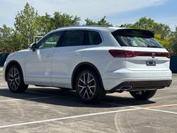 2025 Volkswagen Touareg 210TDI Elegance