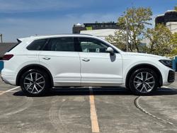 2025 Volkswagen Touareg 210TDI Elegance