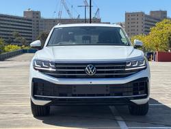 2025 Volkswagen Touareg 210TDI Elegance