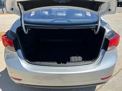 2014 Hyundai Elantra SE MD3 Sleek Silver