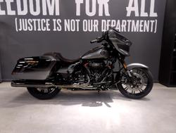 Harley-Davidson CVO Street Glide 121 (flhxse)