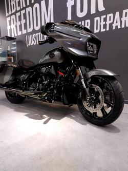2025 Harley-Davidson CVO Street Glide 121 (FLHXSE) Touring