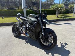 Ducati Streetfighter V2