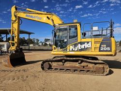 2014 Komatsu Hb 205 Yellow