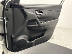 2021 Nissan
X-TRAIL ST