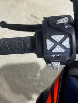 2023 KTM 890 DUKE R BLACK
