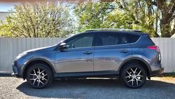 2017 Toyota RAV4 GXL