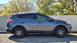 2017 Toyota RAV4 GXL