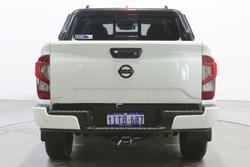 2024 Nissan
Navara PRO-4X