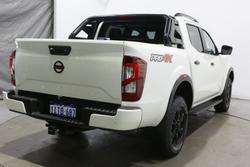 2024 Nissan
Navara PRO-4X