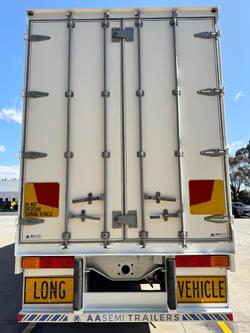 2006 Vawdrey 22 Pallet Dry Freight R/T Bpw