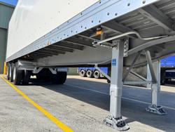 2006 Vawdrey 22 Pallet Dry Freight R/T Bpw