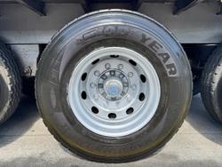 2006 Vawdrey 22 Pallet Dry Freight R/T Bpw