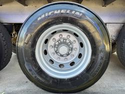 2006 Vawdrey
                22 Pallet Dry Freight R/T Bpw 