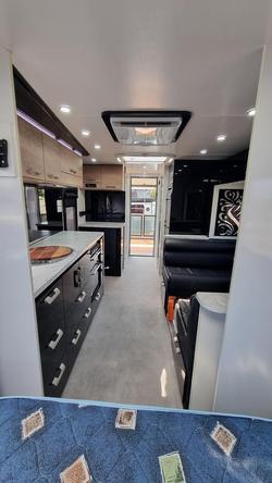 2019 Royal Flair Piazza