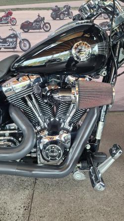 2014 Harley-davidson FXSB SOFTAIL BREAKOUT Vivid Black