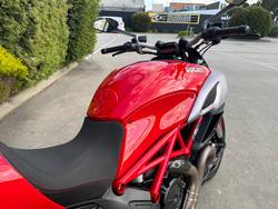 2012 DUCATI DIAVEL Red