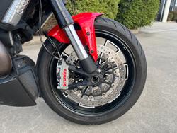 2012 DUCATI DIAVEL Red
