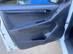 2014 Isuzu D-MAX SX High Ride MY14 4x2 Splash White