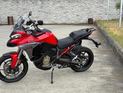 2025 Ducati Multistrada V4S Multistrada Red